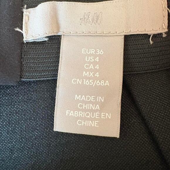 H&M Black Gold Button Mini Skirt US 4 - Picture 2 of 4